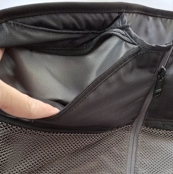 Tumi Garment Cover - Picture 14 of 16